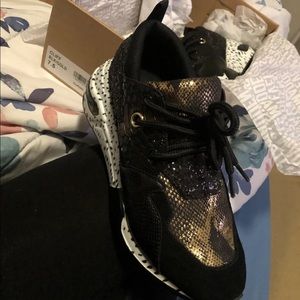 Steve Madden cliff sneakers